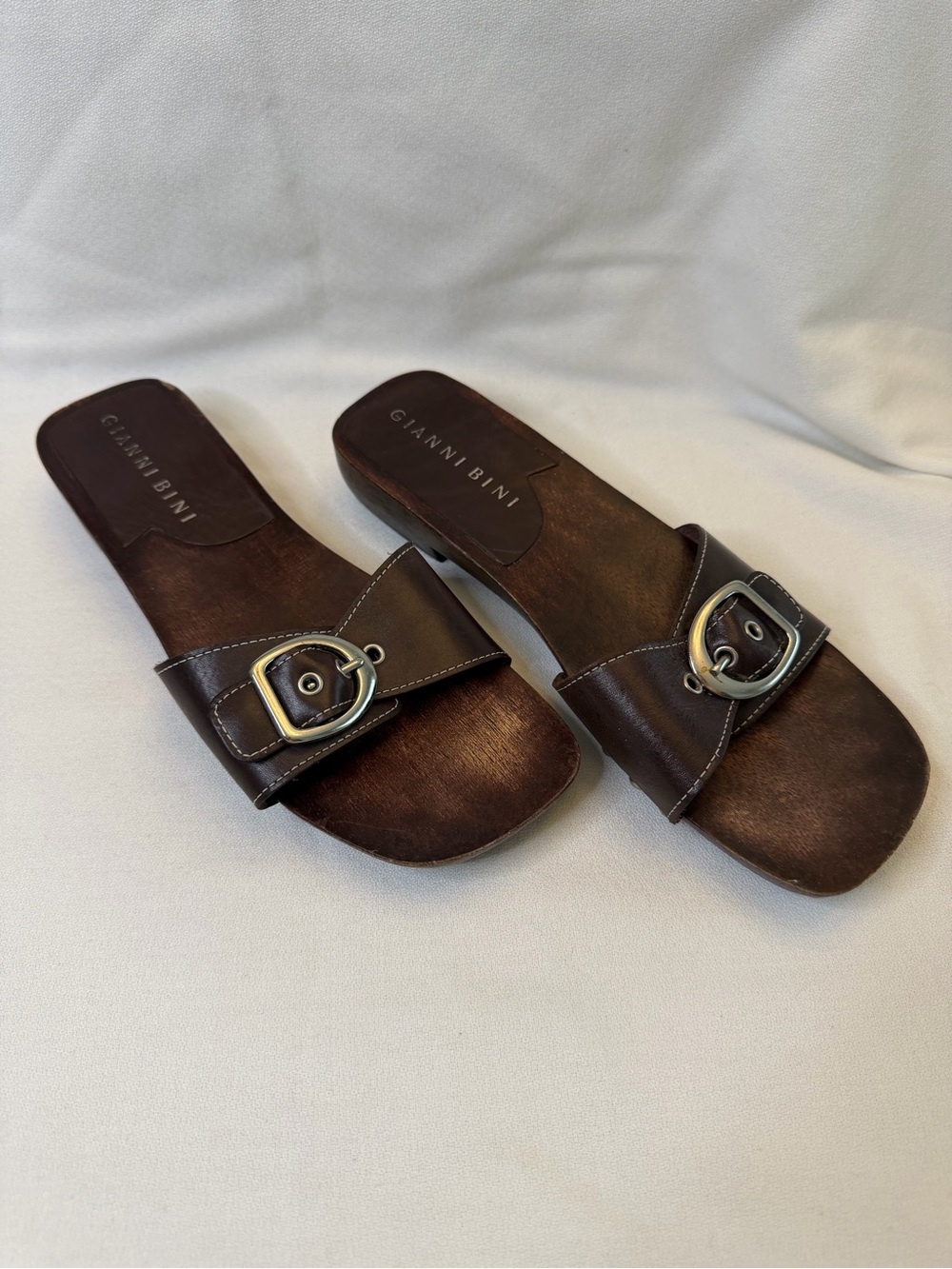 Gianni Bini Leather Wood Clog Sandals Buckle Slides Size 8 VGUC Y2K Western